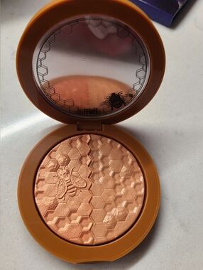 Melt Cosmetics Digital Dust Duo Blush - Buzz Kill